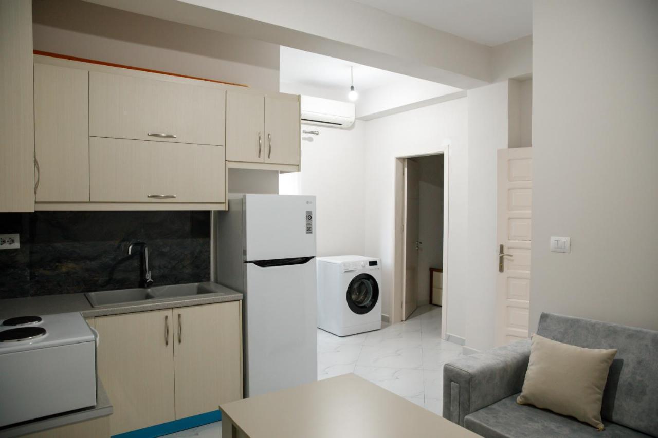 Logli Apartments Gjirokaster Bagian luar foto